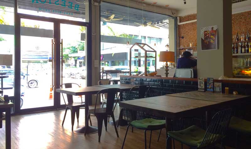 Beeston cafe coffee shop in Bangkok