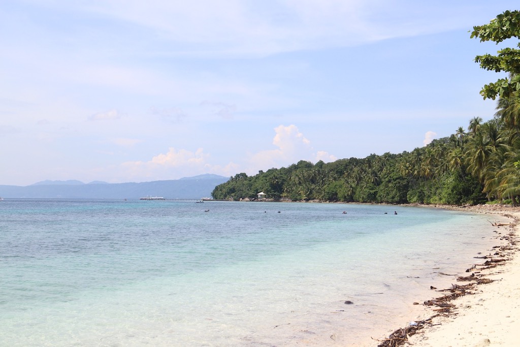 beach in the philippines