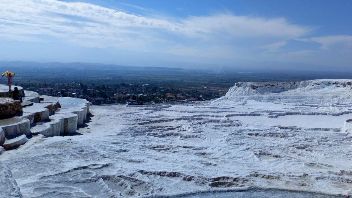 White mineral pools