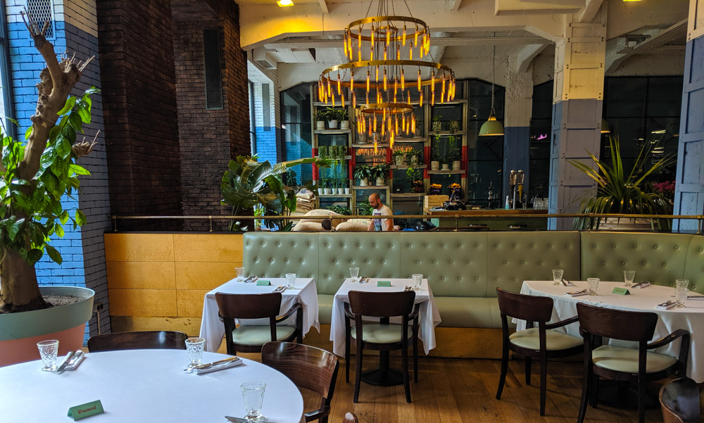 Stamba Hotel cafe