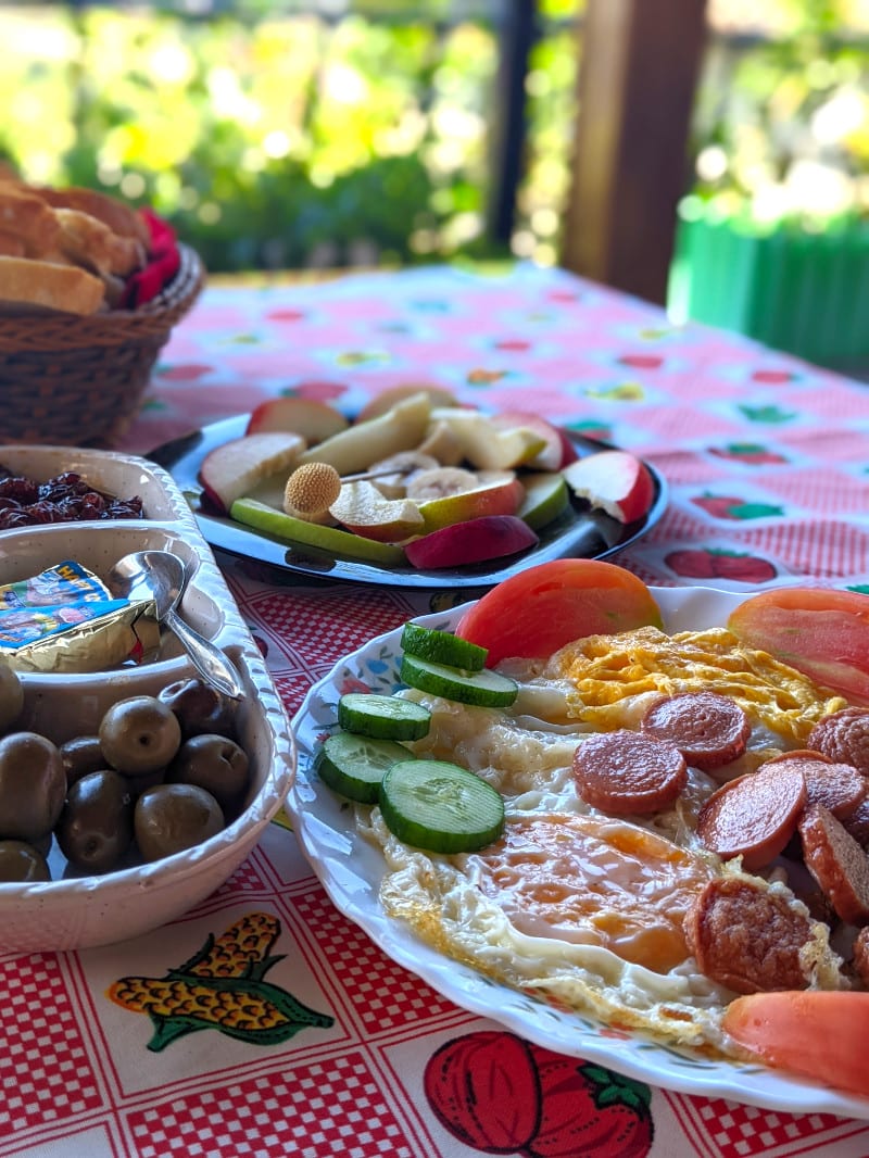 albanian breakfast
